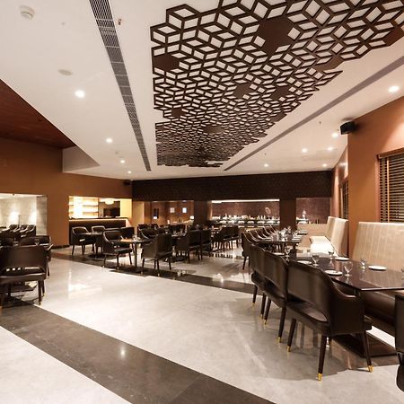 Pharos Hotels Chennai Exterior foto